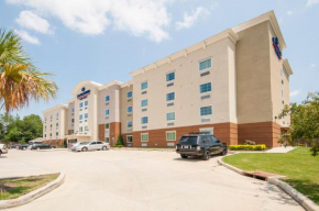 Отель Candlewood Suites - Baton Rouge - College Drive, an IHG Hotel  Батон-Руж